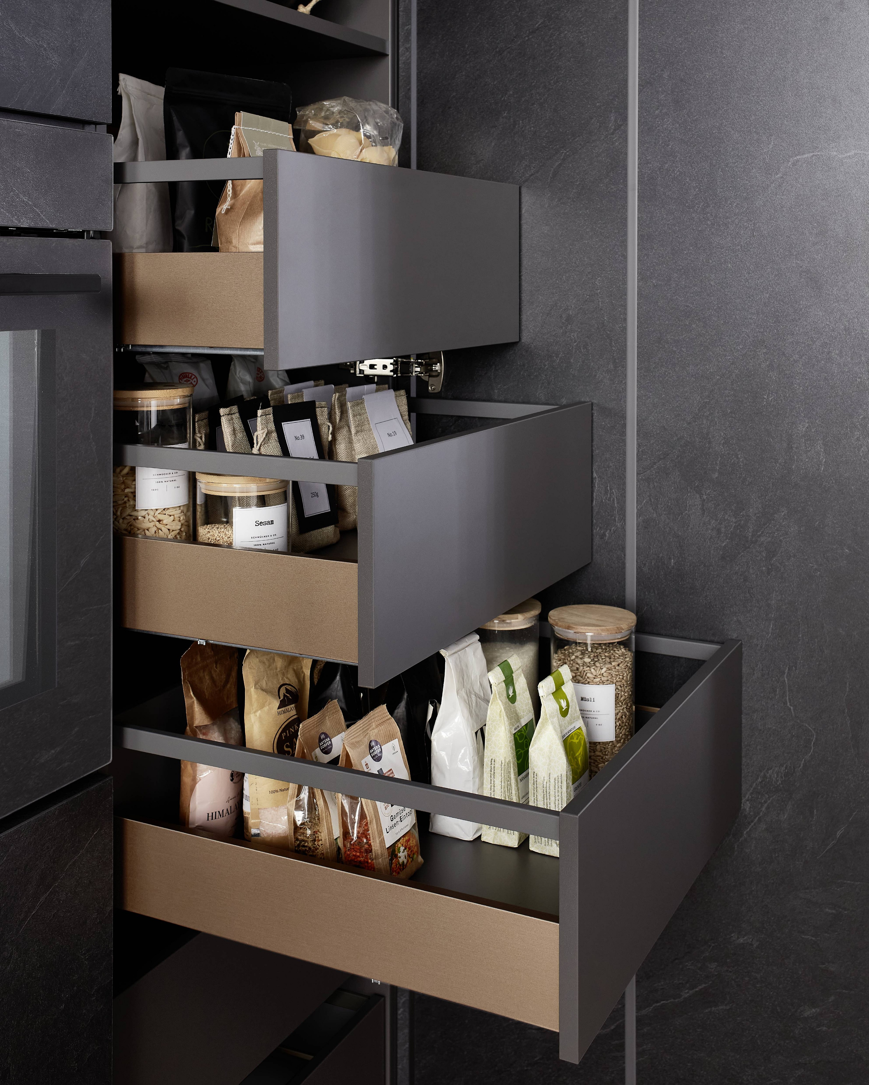 nobilia nBox Vorratsschrank mit Auszügen